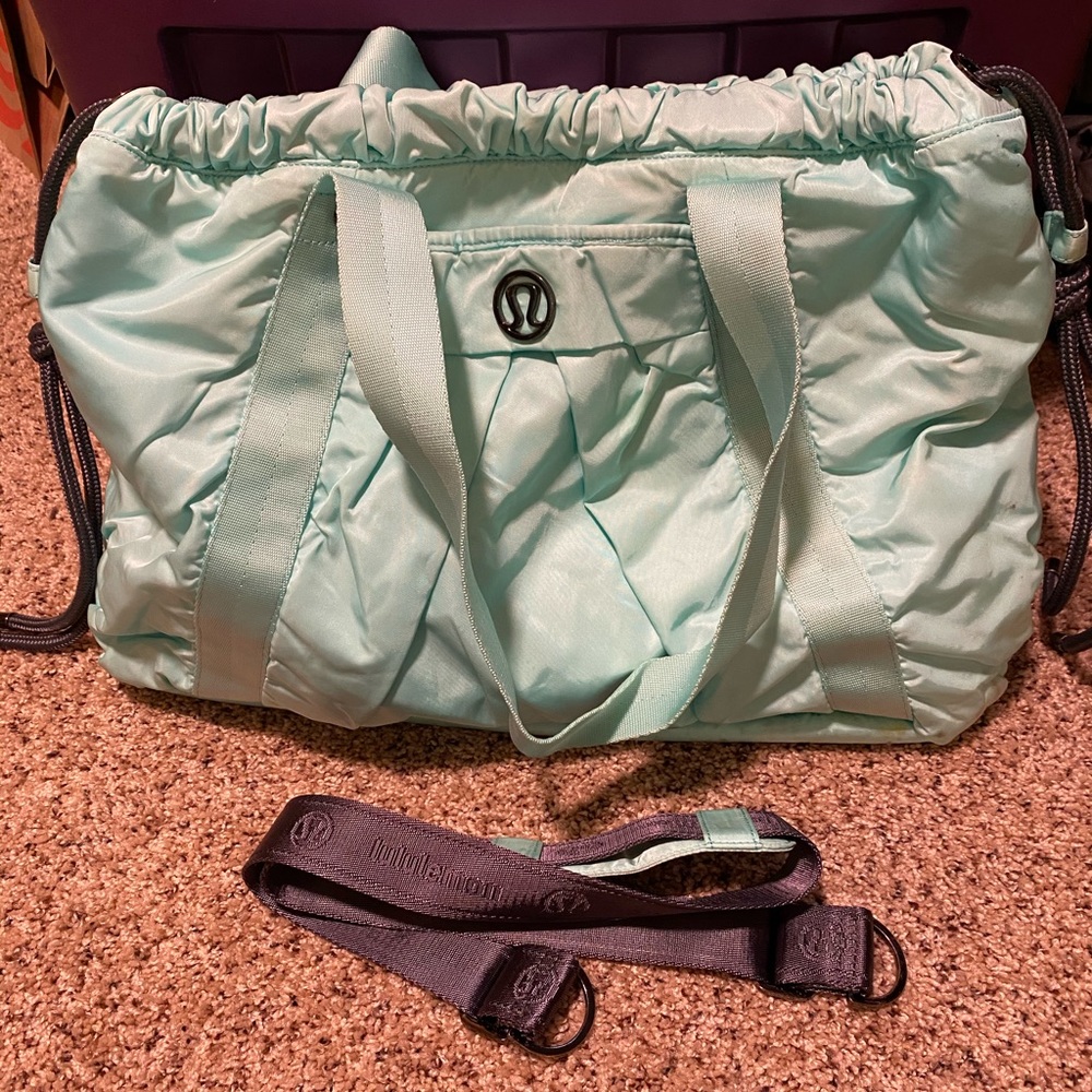 Lululemon gym bag